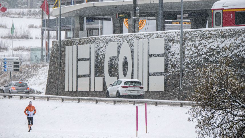«Welcome» to St. Moritz. Foto: Jon Duschletta