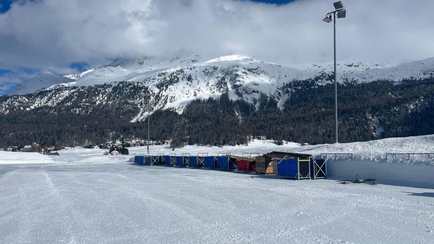 Am Sonntag soll hier der Start des Engadin Skimarathons ausgetragen werden. Foto: Andrea Gutgsell
