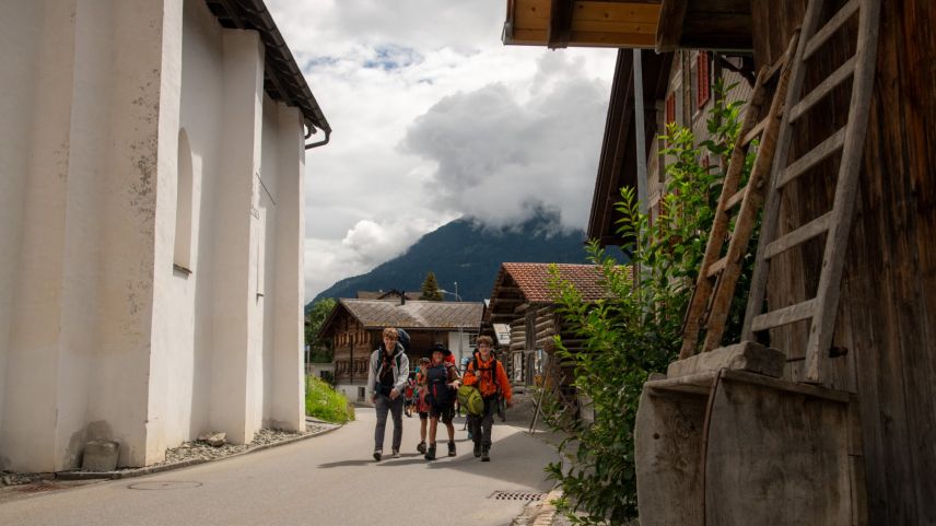 Die Pfadis machen die Surselva unsicher. Matthias Ruffieux/KaLa