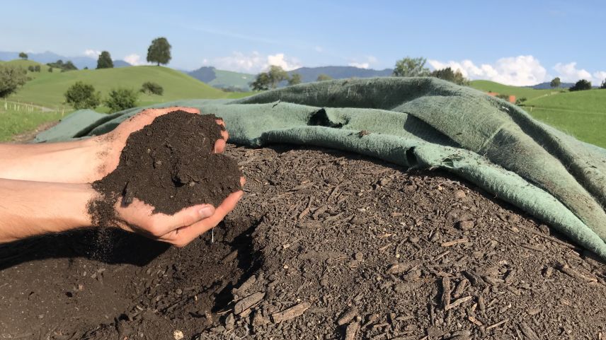 Aus menschlichen Ausscheidugen wieder Erde machen dank Kompotoi. Foto: World Ethic Forum