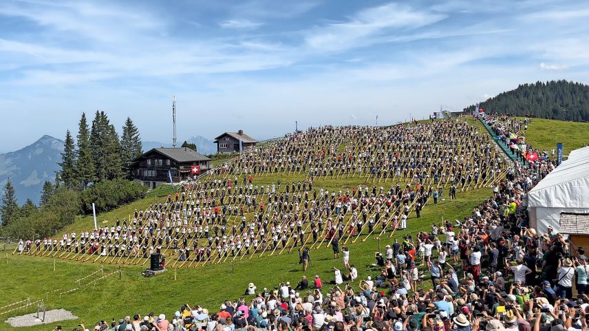 Ganz im Zeichen des Alphornblasens stand am vergangenen Samstag die Klewenalp im Kanton Nidwalden. Foto: z.Vfg