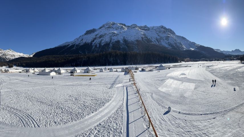 Der zugefrorene See wird in jedem Winter zu einem beliebten Ort für die Freizeitgestaltung. Foto: Andrea Gutgsell