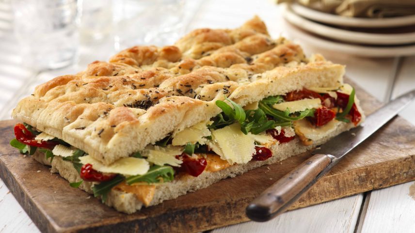 https://lunchboxworld.files.wordpress.com/2012/06/focaccia_s.jpg