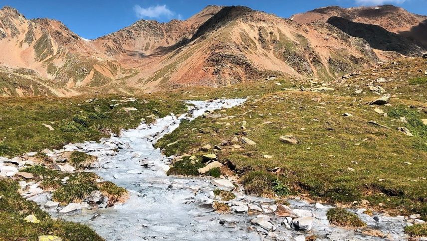 Im Permafrost der Alpen können sich über lange Zeit geogene Stoffe – wie beispielsweise Metalle – anreichern. Foto: Hoda Moradi