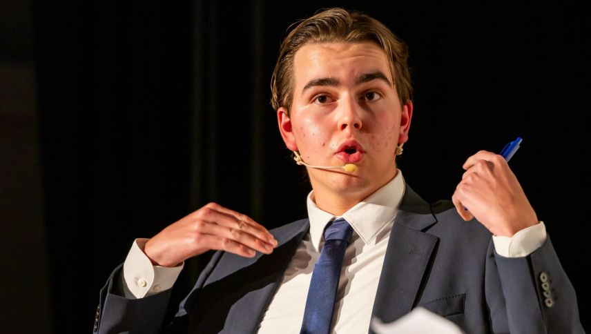 Linus findet, dass Volljährigkeit und Stimmrecht zusammengehören. Foto: Jean-Marie Delnon