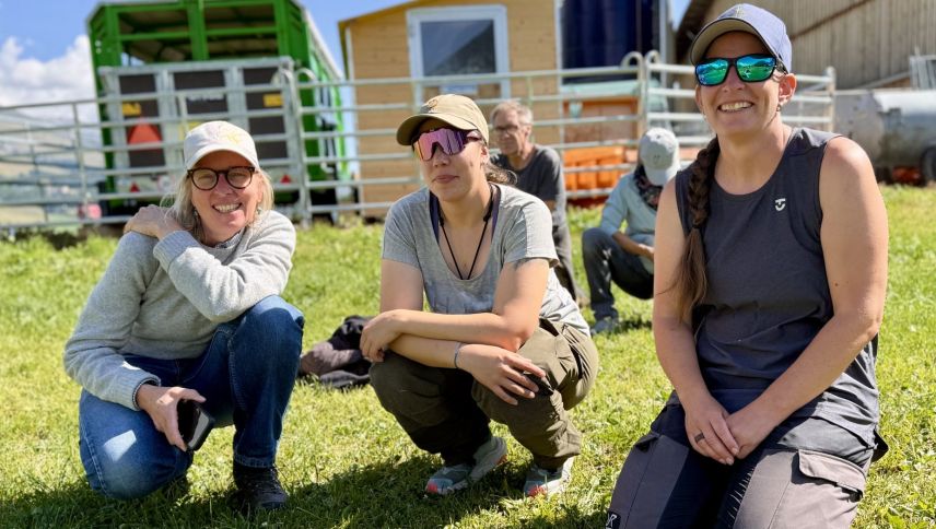 Passionierte Hundesportlerinnen: Tatjana Hagen, Marisa Tscholl, Corina Bormann. Foto: Fadrina Hofmann