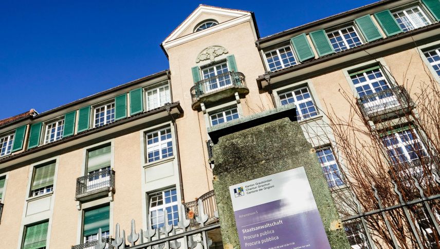 Das Verfahren ist bei der Staatsanwaltschaft Graubünden hängig. Die weiteren Verfahrensschritte werden laut der Staatsanwaltschaft nach Abschluss der polizeilichen Ermittlungen festgelegt. Foto: Jon Duschletta