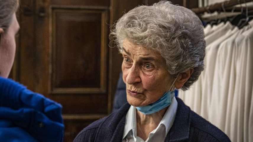 Vertraute und Weggefährtin: Schwester Clara Maria teilt ihre Erinnerungen an Schwester Maria Laura. Foto: Denise Kley