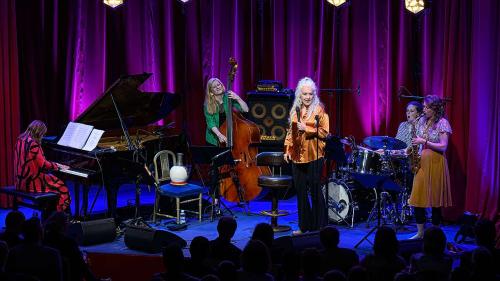 Caecilie Norby und die Sisters in Jazz. Foto: www.fotoswiss.com/Giancarlo Cattaneo