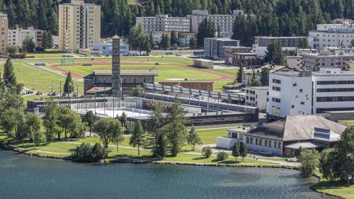 Anfang 2019 hatte die Stimmbevölkerung der Region Maloja den Bau einer regionalen Eishalle klar befürwortet. Foto: Daniel Zaugg