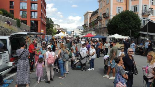 La Festa sül Stradun cun attracziuns per tuot ils gusts es statta bain visitada ed ha grond’importanza per giasts ed indigens (fotografia: Benedict Stecher).