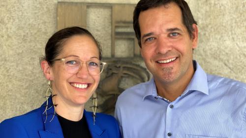 Die neu gewählte Fraktionspräsidentin Nora Saratz Cazin mit Fraktionsvizepräsident Simon Rageth. Foto: z. Vfg