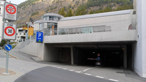 Auch im Parkhaus Rondo kann man ab sofort eine Stunde gratis parken.  Foto: z.Vfg/Archiv