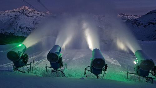 Bestens präparierte Pisten warten auf die Skisportler. Foto: Corvatsch AG