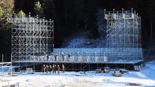 Der Aufbau der Big Air-Anlage im vergangenen Herbst. Foto: Fadrina Hofmann